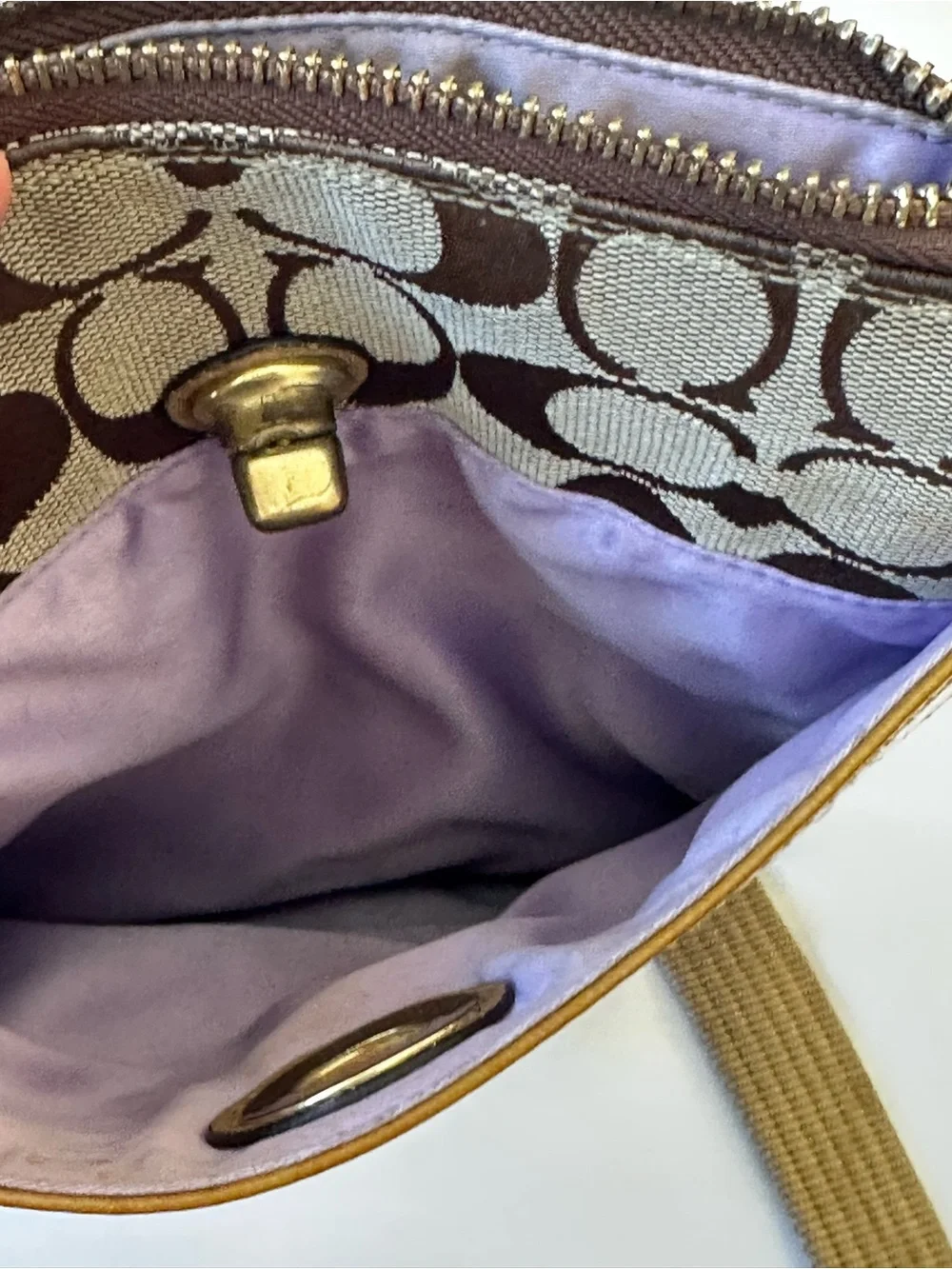 Coach Signature Swingback Crossbody Khaki Brown Canvas Legacy Turnlock Y2K